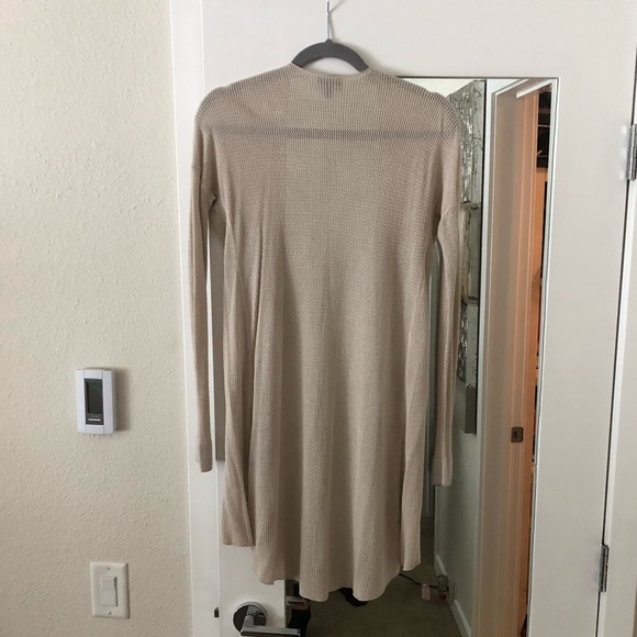 Cardigan - Picture 2 of 6